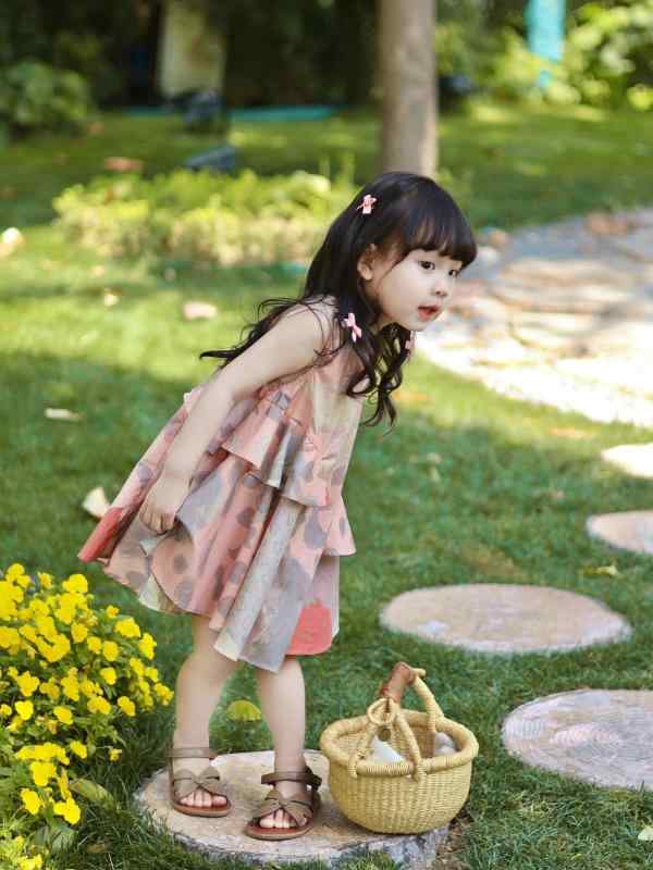 Jumpers - 女児 ドレス 女の子用 キッズ 子供服 女童 春夏 夏用 吊り帯スカート 背心スカート ノースリーブ プリンセススカート 森系 田園風 かわいい 花柄 雪纺 ポリエステル 柔軟素材 軽量 涼しい 接触冷感 通気性 イエロー系 オレンジ ビビッドカラー 不