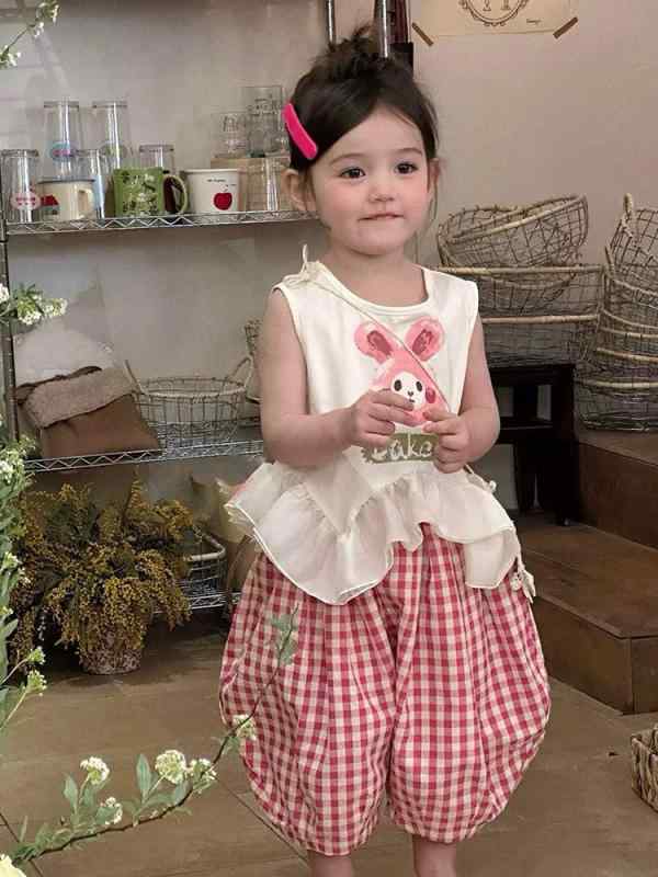 女の子 子供 夏服 トップス ショートパンツ セット 無袖 短パン 化繊混紡 コットン 柔らかい 普通厚 無地 夏用 3-8歳 80-130cm かわいい 普段使い 伸縮性 吸湿速乾 通気性 軽量 カジュアル トップス ボトムス 組み合わせ