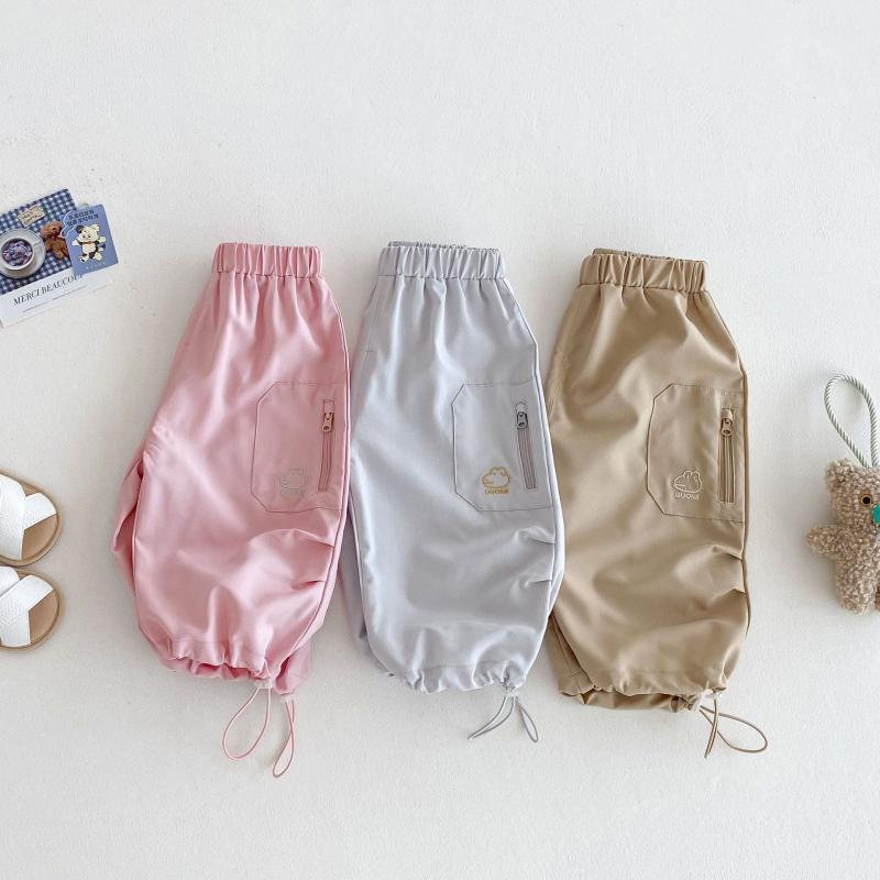 子供 工装パンツ キッズ 男女兼用 夏用 接触冷感 綿混 ポリエステル 長ズボン 純色 透気性 軽量 ミッドライズ ゴムウエスト ピンク系 グレー系 カーキ系 3〜8歳 100〜140cm 休闲 韓国風 トレンド
