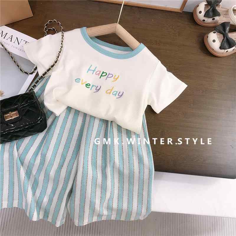Rakuten - 女児 トップス ショートパンツ セット 子供服 女の子 夏用 ストライプ柄 ワイドレッグパンツ 薄手 コットン95% 柔らかい素材 かわいい トレンド 3-8歳向け 100-140cm ブルー 吸湿速乾 通気性 軽量 カジュアル 日常着 韓国風 遊び着
