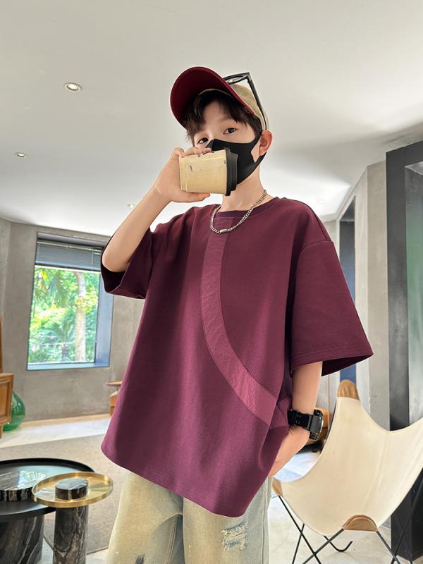 キッズ 男の子 夏 短袖 Tシャツ トップス 綿 100% 柔軟 素材 紫色 紫 丸首 ラウンドネック ゆったり ルーズフィット スポーツ デザイン アルファベット プリント ストリート 潮 ファッション 中学生 大学生 子供服 8歳以上 120cm 1