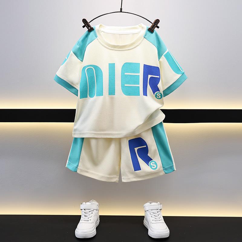 男の子 春夏 スポーツウェア セット 短袖 半袖 トップス ショートパンツ 子供服 3〜8歳 中小童 薄手 綿混紡 柔らかい ポリエステル 運動スタイル 韓流 カジュアル 子供用 吸湿速乾 軽量 普段使い 屋外遊び 白色 ブルー ブラック 潮風 洋気 無