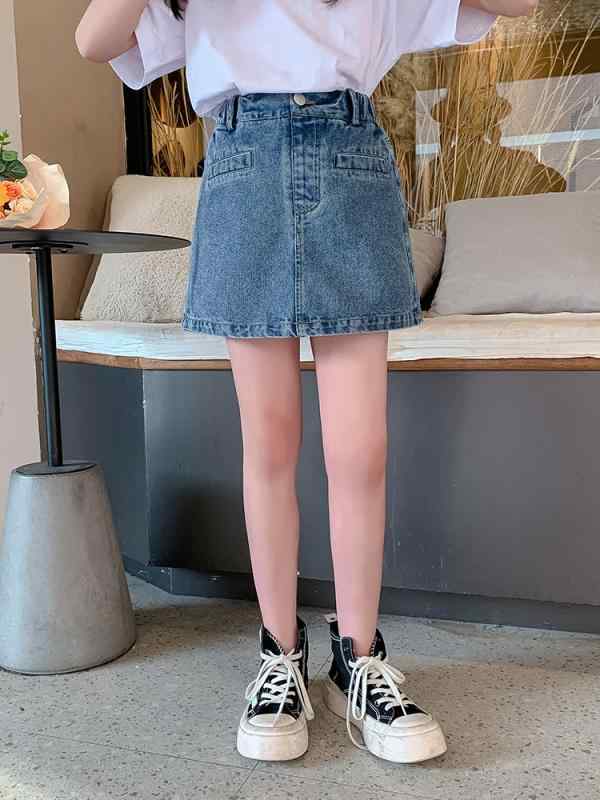 Culottes - 女児 デニム ショートパンツ 夏 薄手 綿混 伸縮性 柔軟 処理 純色 ブルー 中腰 ミッドライズ 皮バンド ウエスト 韓国風 トレンド ファッション かわいい 子供服 夏服 通気性 軽量 普段使い カジュアル スタイル 女の子 服装 8歳以上 大きめサ