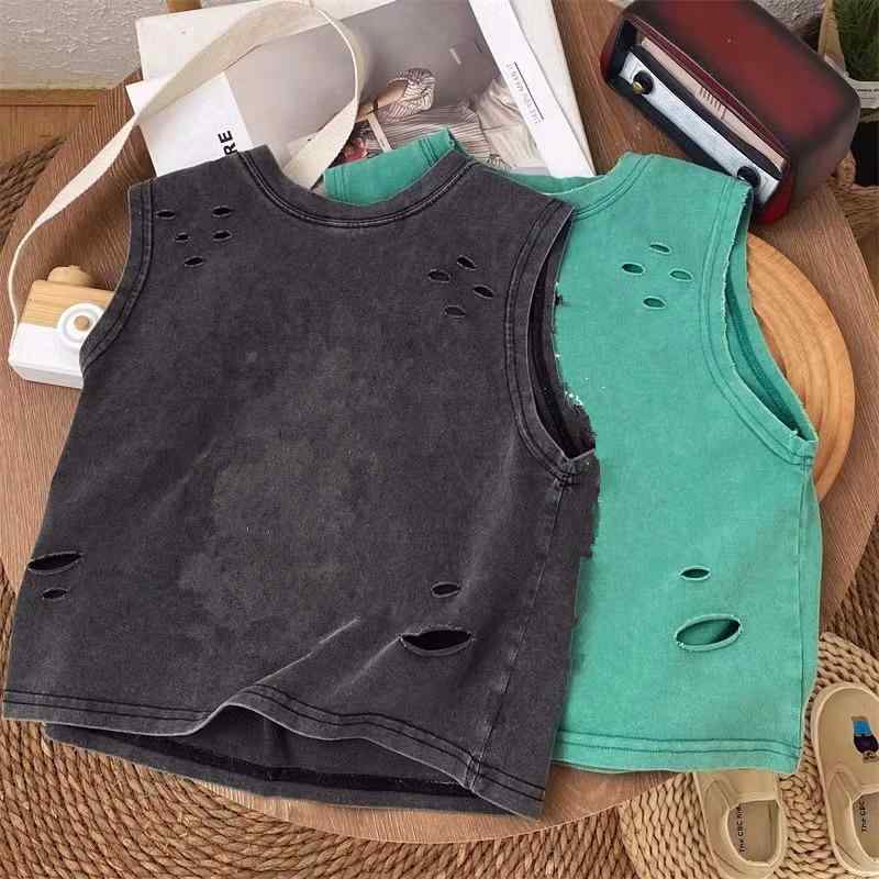 キッズ 無袖Tシャツ 男女兼用 夏服 純綿 トップス ベビー 上衣 3〜8歳 100〜140cm 無袖 丸首 無帽 抗菌 運動 欧米スタイル 黒 緑 洗い加工 破れ加工 接触冷感 吸湿速乾 軽量 通気性 伸縮性 再生繊維 部屋着 普段使い