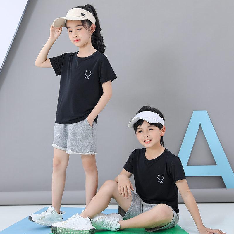 ・カテゴリ: 童T恤・スタイル: 運動・袖丈: 短袖・主な素材: ポリエステル95%・ネックライン: 丸首・機能: 吸湿排汗・柄: 無地、プリント・カラー展開: ブラック、ライトブルー、パープル、ダークブルー、グリーン、ピンク、イエロー・サイズ展開: 100、110、120、130、140、150、160