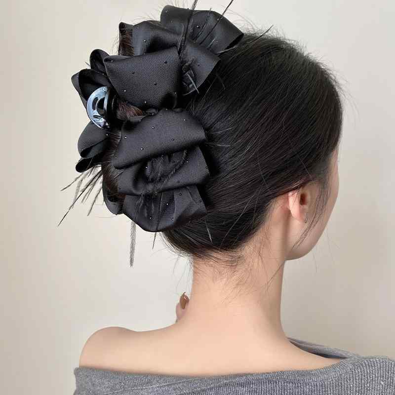 ・カテゴリ: ヘアアクセサリー・スタイル: ファッション通勤・素材: 混合素材・加工: 手作り・タイプ: グリップクリップ・装飾: 蝶結び・対象: 女性用