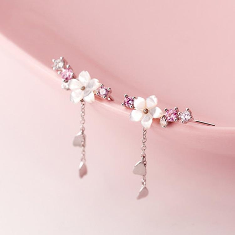 イヤリング 耳飾り 耳フック 女性用 花卉 桜花 貝殻 流蘇 花朵 ジルコニア シンプル 個性 清新 仙気 森系 韓国風 銅素材 夏 軽量 かわいい ピンク系 アクセサリー 普段使い ギフト向け