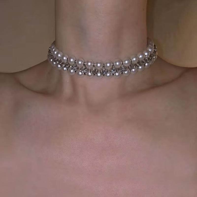 ネックレス 女性用 銀色 ダブルレイヤー 真珠 ビーズ チェーン ジルコニア 加工 軽量 合金 電気メッキ 個性 ファッション 鎖骨 アクセサリー 春季 幾何学 デザイン 通勤 普段使い ハイエンド 感 トレンド アイテム