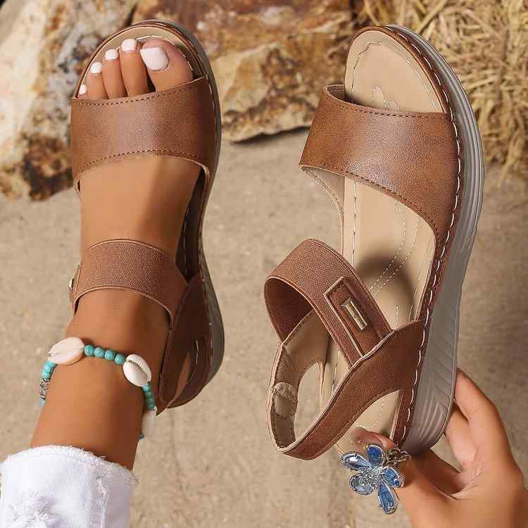 レディース ローマサンダル 大きいサイズ スポーツ風 ストラップ オープントゥ フィッシュマウス フラット ローマスタイル 快適 軽量 PVC素材 ラバーソール PU内張り ブラック アイボリー ライトブラウン 春夏 ハイウエスト 伸縮性 吸湿速乾 カジ