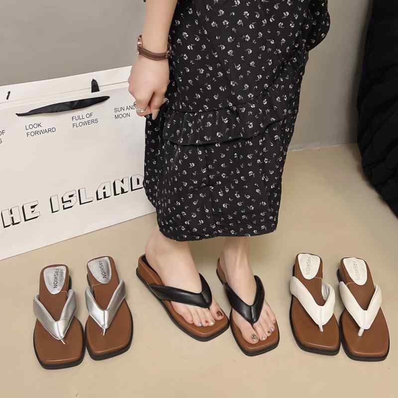 サンダル レディース 厚底 ウェッジソール 人字 爪切り ビーチサンダル 女性用 夏 銀色 ブラック ベージュ PU素材 方先 日常 休闲 スタイル ゴム底 超繊内張り 軽量 快適 歩きやすい 汎用 屋外 ビーチ 外出