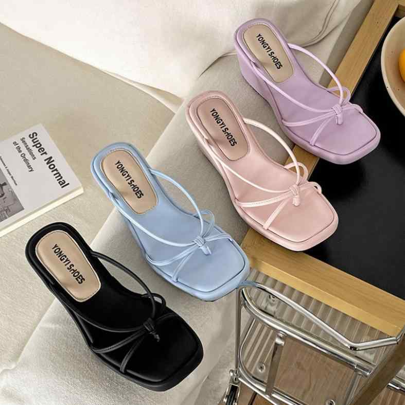 サンダル 女性用 夏 厚底 増高 法式 かわいい ピンク ブラック 方頭 人字型 PU素材 軽量 伸縮性 吸湿速乾 春夏 通勤 普段使い ビーチサンダル 厚底サンダル 女性サンダル 夏サンダル 法式サンダル かわいいサンダル ピンクサンダル ブラックサン