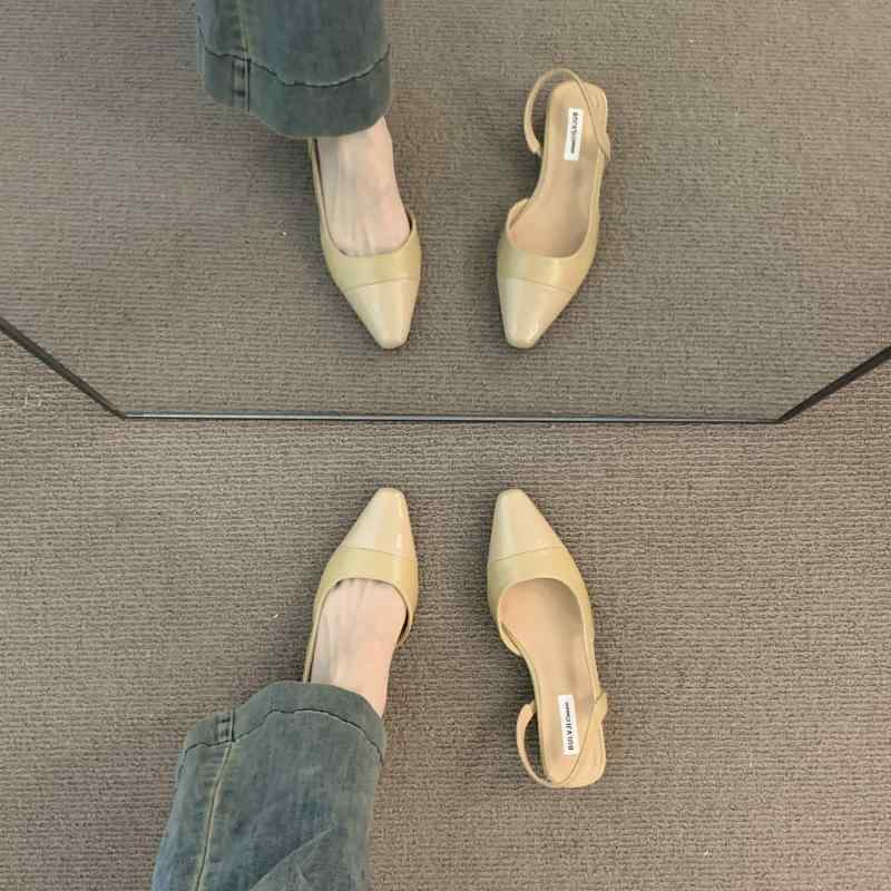 サンダル 女性用 低ヒール フラットサンダル フランス風 優しい ベージュ ラウンドトゥ 女性らしい チャンキー ヒール 後部空気クッション 超繊維 素材 ストラップ バックル 締め付け 軽量 伸縮性 吸湿速乾 春夏 シーズン 普段使い 通勤用 部屋着