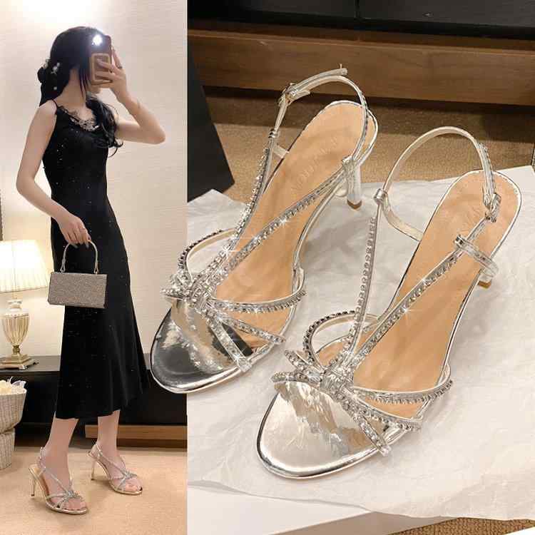レディース 夏 銀色 ラウンドトゥ ワイドトゥ ストラップサンダル ハイヒール 細ヒール ストラップ 露趾 クリアストーン 装飾 接触冷感 超薄 合成繊維 ラバーソール PU内張り 韓国風 ファッション 足元カバー 軽量 通気性 女性用 足指見せ シンプ