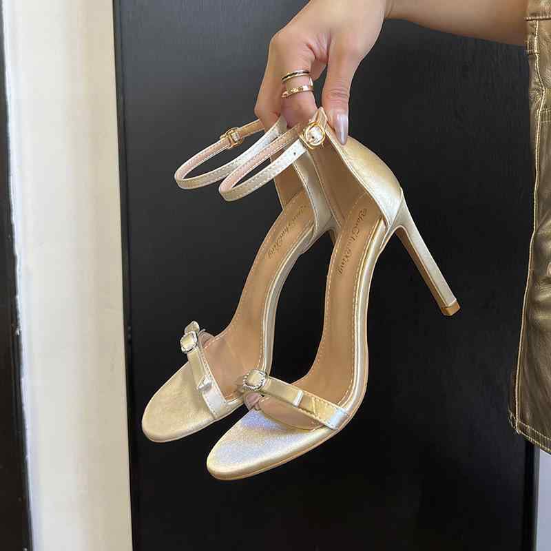 サンダル レディース 春夏 ヒール 6cm 8cm 10cm ブラック 香槟カラー ラウンドトゥ オープントゥ 蝶結び 綾織物 ストラップ 韓国風 セクシー 軽量 伸縮性 吸湿速乾 ハイヒール 女性用 足元おしゃれ 普段使い 夏用 足元カバー