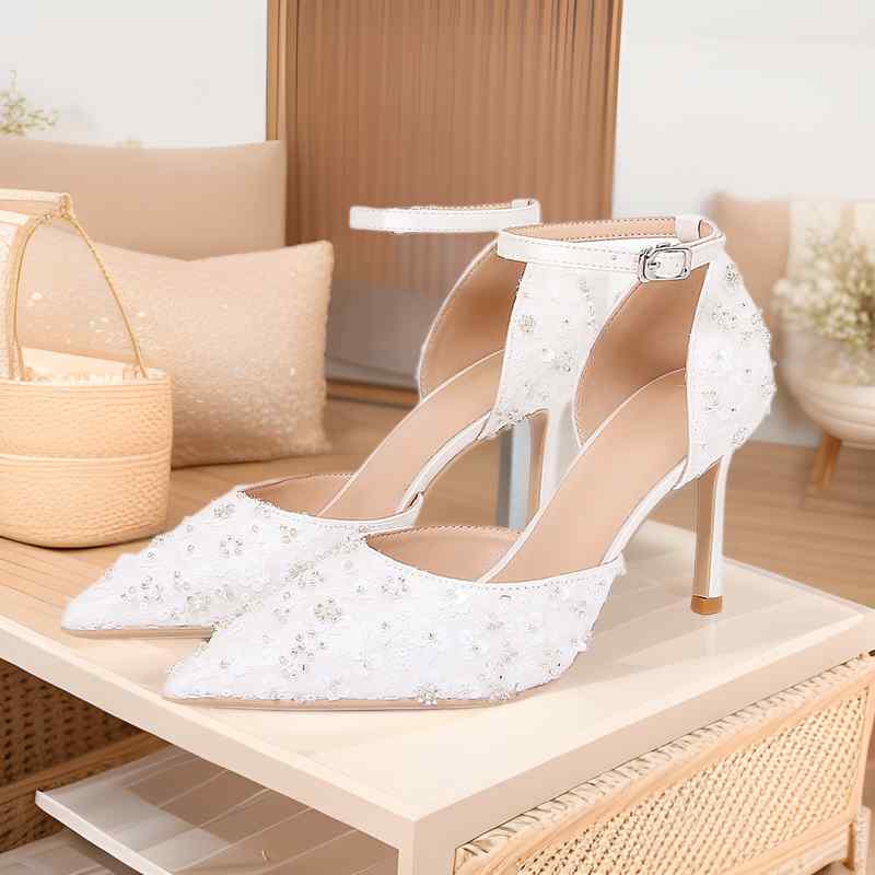 ウェッジサンダル 女性用 夏 白色 シルクサテン 素材 法式 デザイン オープントゥ ストラップ ビーズ 装飾 ポインテッドトゥ ファイン ヒール プリンセス スタイル 軽量 伸縮性 吸湿速乾 通勤 普段使い ウェディング シューズ ハイヒール チャイナ