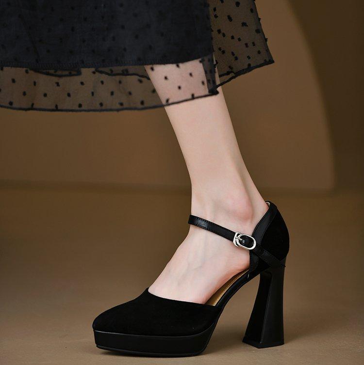 サンダル 女性用 春夏 防水台 厚底 尖頭 ストラップ ローカット オープントゥ 粗めヒール 黒 杏色 PU素材 日常カジュアル 軽量 伸縮性 接触冷感 6-8cmヒール ハイウエスト ビッグシルエット Vネック風