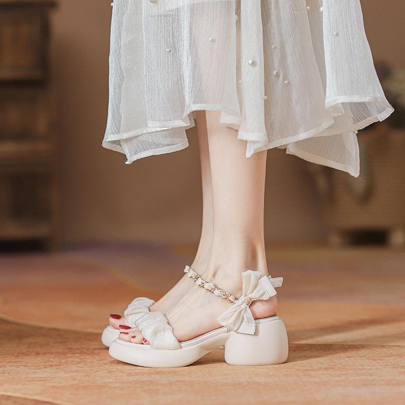 ローマサンダル レディース 蝴蝶結 厚底 ヒール 夏用 かわいい 杏色 丸トゥ 超繊維 軽量 PUソール バックル 33-34cm 接触冷感 通気性 普段使い 伸縮性 カジュアル