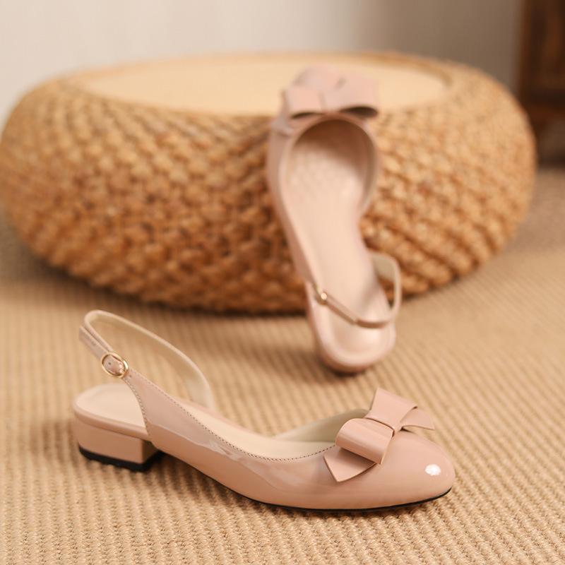 女性 靴 女性用 甘い かわいい ラウンドトゥ 粗い ヒール 低め ヒール 厚底 ラバーソール 漆皮 シューズ スーパーファイバー ライニング バックオープン ストラップ フラット ストラップ クローズドトゥ コンフォート 歩きやすい 通勤 通学 デイリ