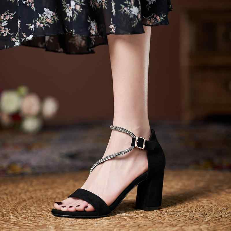 レディース ローマサンダル 粗中底 ワイドフィット 大きいサイズ ストラップサンダル フラットシューズ ローヒール ブラック 杏色 スエード素材 ラバーソール 丸トゥ シンプルデザイン 軽量 通気性 普段使い 夏用 接触冷感 伸縮性 ハイウエスト ビッグ