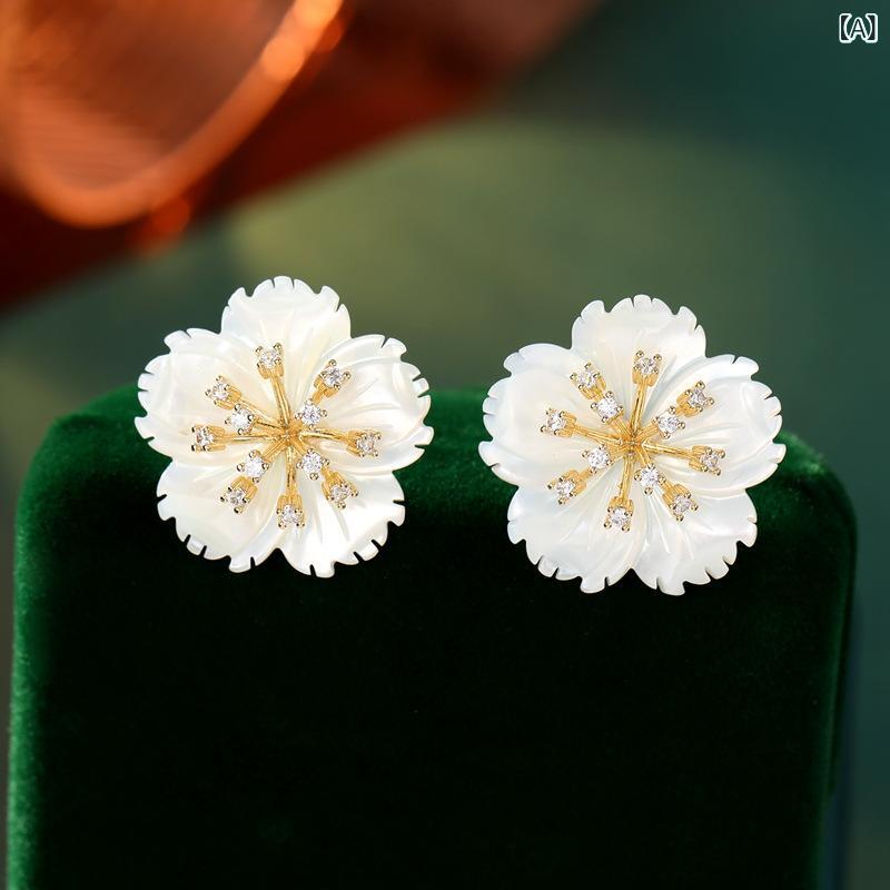 イヤリング 女性用 花柄 桜花 耳飾り かわいい 甘め 清新 ファッション ジュエリー...