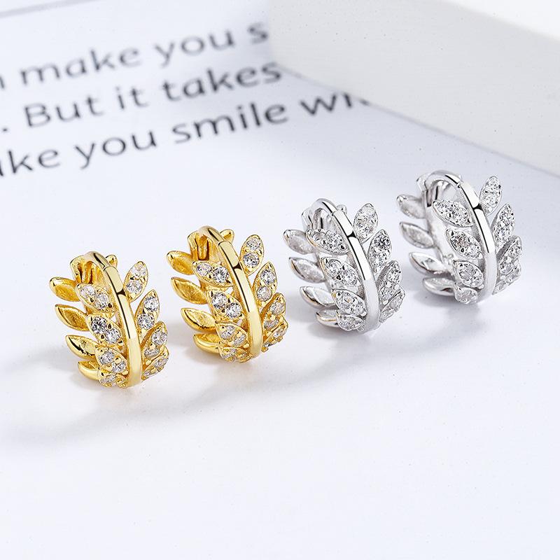 イヤリング レディース 925シルバー 樹葉 幾何学 シンプル スタッド 秋冬 アクセサリー ファッション 通勤用 女性用 耳飾り ホワイトゴールド イエローゴールド 小型 大型 植物モチーフ 洗練デザイン 日常使い 軽量 銀製 アクセサリー