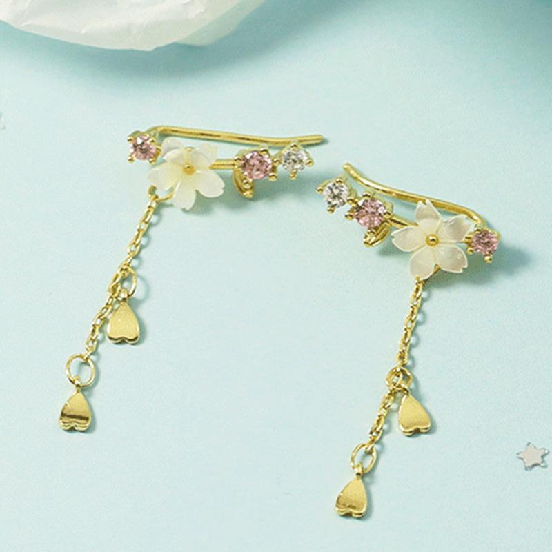 ピアス 女性用 シンプル 花 梅花 耳飾り 仙気 ベーシック シェル ピンク 桜花 森ガール 学生向け 清新 トレンド ファッション 通勤 花卉 モチーフ 白金色 黄金色 軽量 細工 春夏 植物 モチーフ
