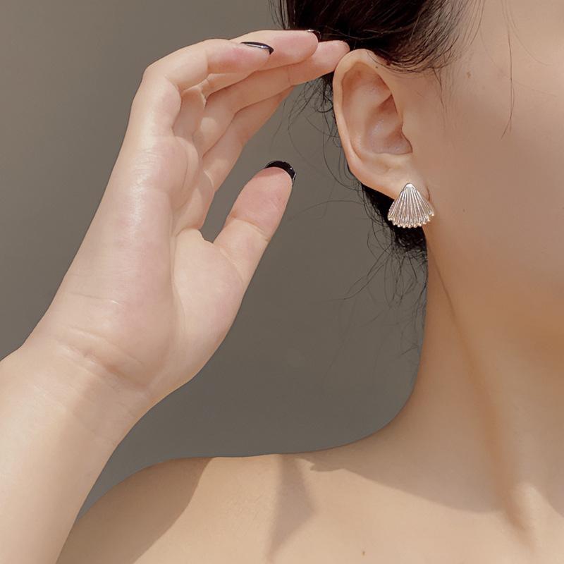 イヤリング 女性用 扇形 貝殻 デザイン 925シルバー 耳飾り 韓国風 小众 気質 耳钉...