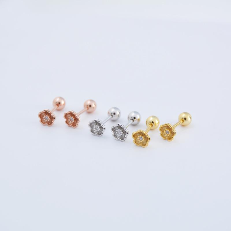 イヤリング 女性用 925シルバー ミニ花びら 花モチーフ 耳骨 スタッド ピエーシング アクセサリー かわいい デザイン 春夏 ゴールド ローズゴールド シルバー カラー 軽量 シンプル ファッション アイテム