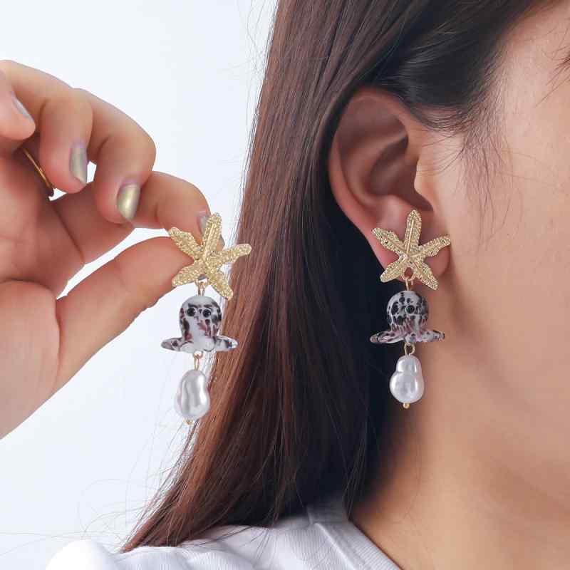 Topaz - イヤリング 女性用 ファッション イヤーアクセサリー 海洋風 ビッグデザイン 海星 章魚 モチーフ 偽パール ボヘミアン スタイル ジオメトリック 動物モチーフ 電気メッキ加工 黒白 カラーリング オレンジ ブルー 夏 シーズン 通勤 コーディネート 軽