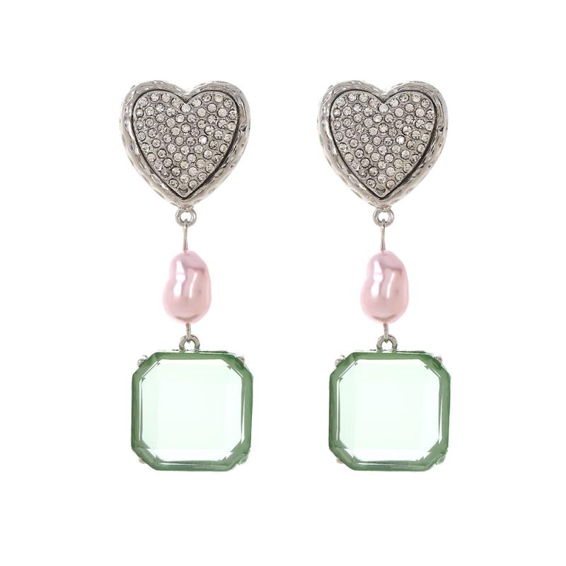 ハート型 イヤリング 女性用 かわいい ハート形 偽物パール 樹脂 ストラップ 吊り下げ ヨーロピアン スタイル ビビッドカラー ジュエリー アクセサリー ハートシェイプ モダン デザイン 軽量 ファッション アイテム 秋冬 シーズン ゴールド ホワイト