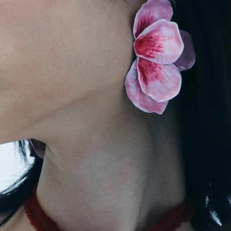 イヤリング 女性用 花 ドロップ デザイン 合金 ピンク 半花 耳钉 オレンジ 半花 耳钉 グリーン 半花 耳钉 ブルー 半花 耳钉 グリーン 花 ブルー 花 ローズ 花 パープル 花 春夏 ファッション 通勤 カジュアル 軽量 電気メッキ加工 欧米風