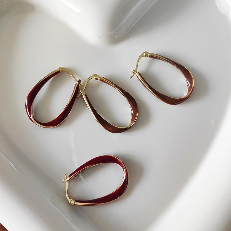 耳飾 女性用 モビウス 大型 円形 耳環 合金 几何型 手作り 秋冬 日韓 スタイル 清新 甘美 気質 軽量 高級感 酒赤 ブラウン かわいい アクセサリー