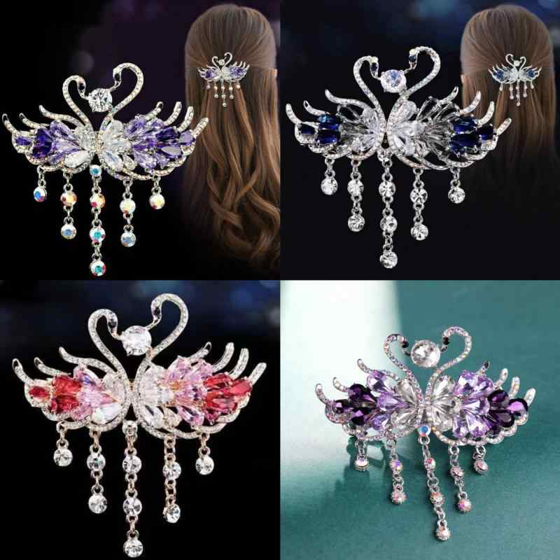 ヘアアクセサリー レディース かわいい 天鹅モチーフ 大型 弾力 バネ ヘアクリップ 気品 デザイン 紫色 ピンク グレー スワロフスキー風 水晶 ストーン フリンジ 装飾 馬尾 まとめ髪 用 軽量 合金 素材 ファッション 通勤 スタイル 春夏 シーズ