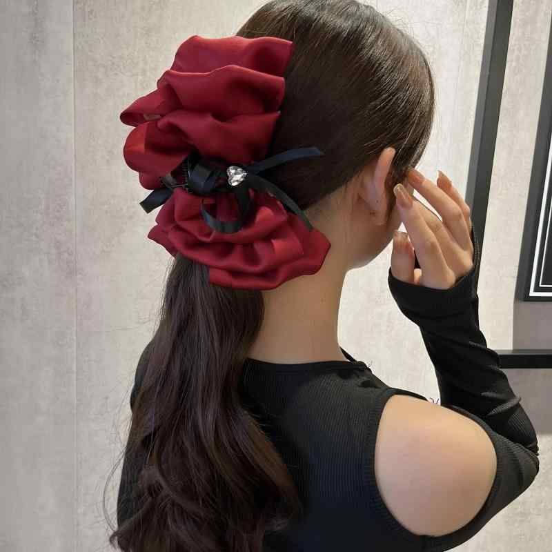 ヘアアクセサリー 女性用 泡泡雲 グリップクリップ バタフライボウ 後頭部 ヘアクリップ 大型 シャーククリップ ブラック 赤 春季 かわいい 軽量 手工 クリア スイート ポップ フェミニン シンプル ヘアカラー アップスタイル デイリー ギフト