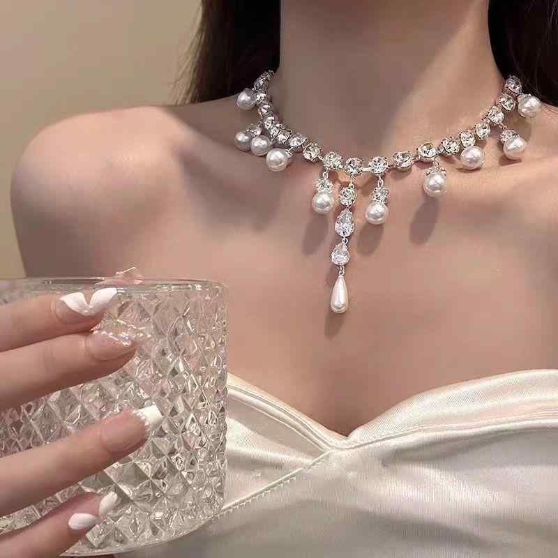 Pearl - ネックレス 女性用 チャイナドレス ショール ブローチ 指輪 切り替え デザイン ジルコニア 装飾 軽量 合金製 幾何学 形状 接触冷感 素材 伸縮性 高級感 ファッション 通勤用 普段使い 部屋着 アウトドア 用途 ブラック ピンク系 アイボリー カラ