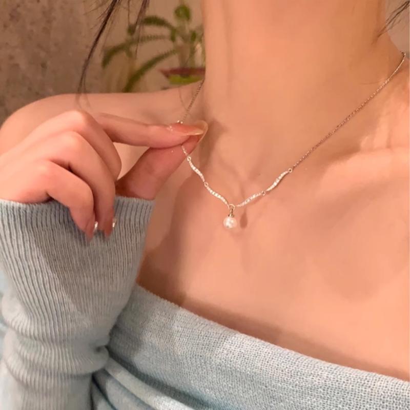 Rhodolite - ネックレス 女性用 珍珠 吊り下げ チェーン ファッション 気質 クール スタイル 高級感 ユニセックス レイヤード 鎖骨 ライン 軽量 電気メッキ加工 シルバー 夏 クリア ナチュラル スイート アクセサリー 日常使い シンプル デザイン