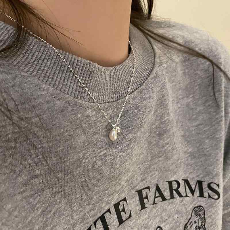 Coral Pink - ネックレス 女性用 シンプル 丸型 パール チェーン 銀色 鎖骨チェーン 個性派 かわいい ファッション 秋冬 アクセサリー トレンド 軽量 銀メッキ加工 41cm 調整可能 日常使い コーディネート ギフト 人気 スタイリッシュ