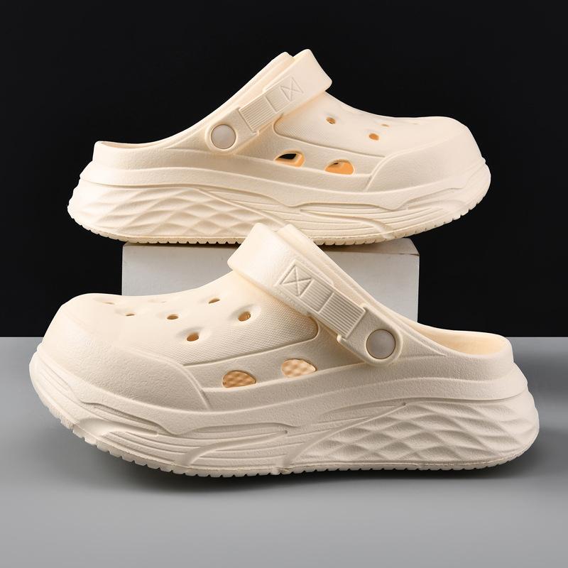 メンズ サンダル 厚底 包頭 EVA素材 防滑 耐摩耗 透気 防水 増高 日常レジャー 低筒 純色 ブラック グレー カーキ ベージュ 通年使用 軽量 快適フィット シンプルデザイン 夏向け リラックスシューズ ビーチサンダル クッション性 伸縮性 耐久