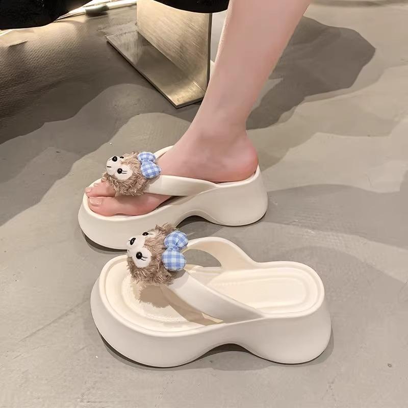 女性用 厚底サンダル ヒールアップ 人字型 ビーチサンダル かわいい 学院風 防滑 消臭 EVA素材 軽量 クッション性 夏用 春夏秋 白色 ブラック ピンク系 防水 普段使い アウトドア ビッグシルエット 伸縮性 吸湿速乾 通勤 通学