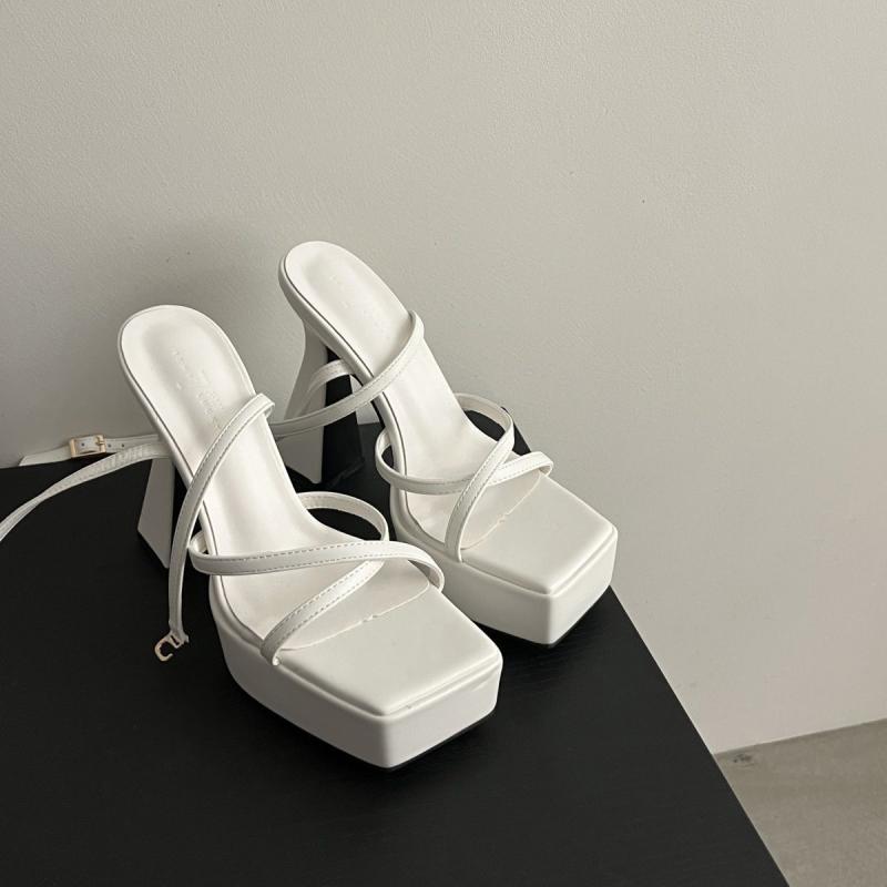 サンダル 女性用 防水 クロスストラップ 細ストラップ ハイヒール 春夏 黒 白 シルバー PU素材 方先 韓国スタイル ゴム底 粗ヒール 超高ヒール 軽量 通気性 伸縮性 ハイウエスト ビッグシルエット Vネック 吸湿速乾 接触冷感 再生繊維 デニム