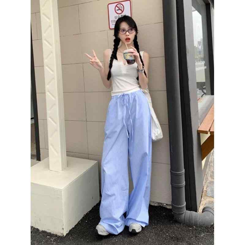 ・主な素材: 雪尼尔・伸縮素材: 氨纶30%以下・パンツ形状: 大喇叭型・パンツ丈: 三分丈・カラー展開: 黄色、藍色、粉色・サイズ展開: S、M、L、XL、2XL、3XL・スタイル: 御姐風・カテゴリ: 休闲裤