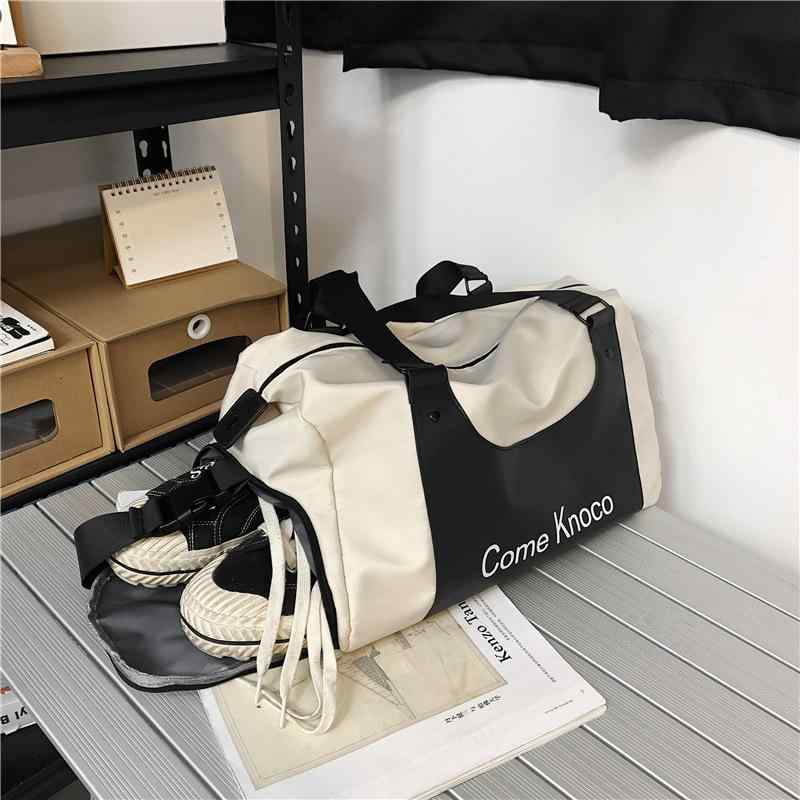 フィットネスバッグ 男女兼用 干湿分離 大容量 防水 通気性 耐久 軽量 20-35L 牛津布 ポリエステル裏地 ソリッドカラー ストリートスタイル アルファベットプリント 手提げ ショルダー トレーニング ジム 旅行 短距離 春季 ブラック ホワイト