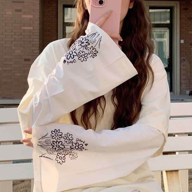 防紫外線 袖カバー 女性用 純色 百搭 ゆったり フレアスリーブ 接触冷感 屋外 紫外線カット 運転 サイクリング 腕カバー 軽量 伸縮性 吸湿速乾 春夏 通勤 普段使い 向日葵 小菊 花柄 蝶々 ベル ミリタリーグリーン グレー ベージュ 淡ピンク ラ