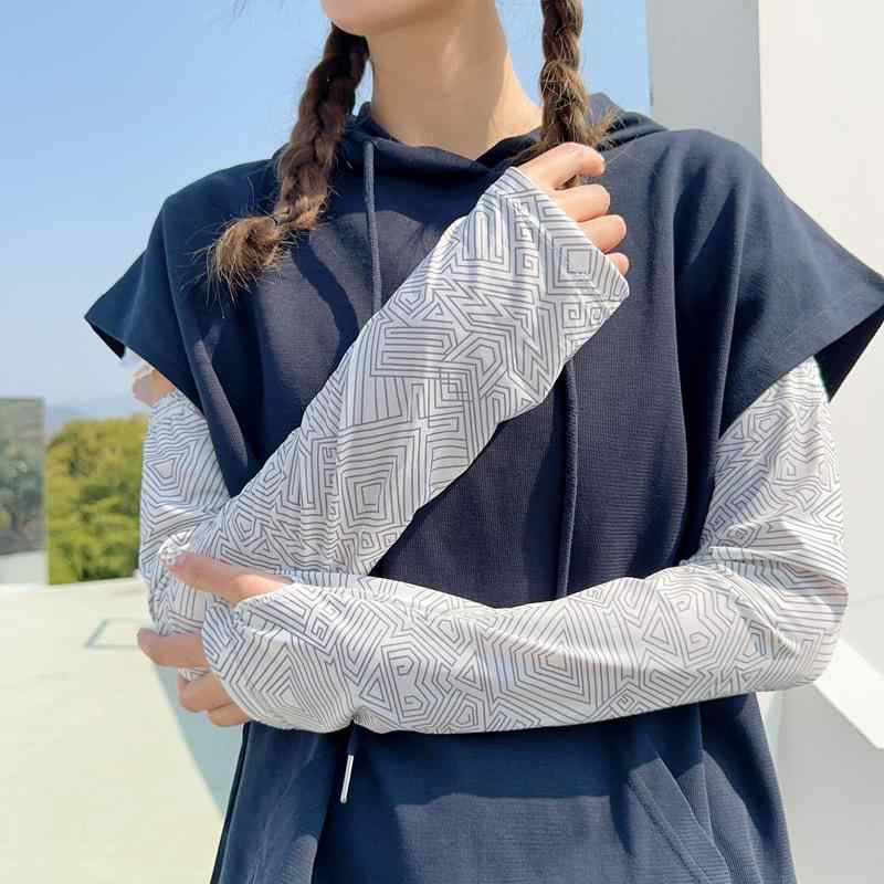 防晒 袖カバー メンズ レディース 夏 春夏 接触冷感 再生繊維 黒白 ストライプ 紫外線カット 伸縮性 軽量 シンプル 欧米スタイル ファッション 通勤用 運転 サイクリング 腕カバー 幾何学柄 吸湿速乾 長袖 プロテクション