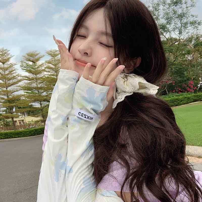 Arm Warmers - レディース 防紫外線 接触冷感 アームカバー 夏用 薄手 涼感 天竺 レイヨン 素材 紫色 天藍色 カラフル ブラック ワンサイズ 自然 かわいい 甘め デザイン 百搭 ルーズ フィット 軽量 通勤 普段使い アウトドア 対応 吸湿速乾 機能 切り替え
