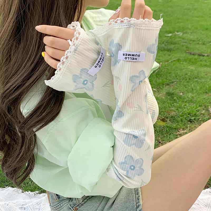 アームカバー レディース 花柄 花朵 かわいい 甘い 春夏 接触冷感 ポリエステル ポリエステル繊維 軽量 伸縮性 UVカット 防紫外線 涼しい 夏用 運転用 ライディング用 腕保護 腕袖 花柄プリント 自然風 田園風 植物モチーフ 花卉 ビッグサイズ