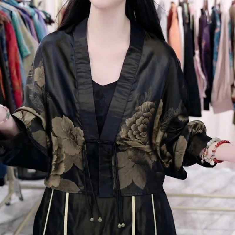 国風 女性用 ワイド バットスリーブ 早秋 アウター コート 防晒 Vネック ショール 花柄 プリント シルク調 ポリエステル 薄手 短丈 ロングスリーブ ゆったり シルエット 芸術的 レトロ 気質 エレガント 黒 ワンピース風 単品 セットアップ ボヘ