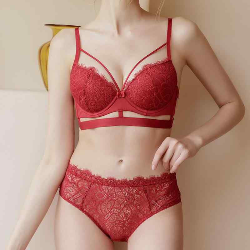 ブラジャー セット セクシー レース ブラセット 刺繍 デザイン ギャザー 深V 胸パッド 付き 3/4カップ 固定肩ストラップ 後ろホック ニット 素材 ポリエステル 裏地 青年向け シンプル カジュアル スタイル ホワイト レッド ブラック カラー