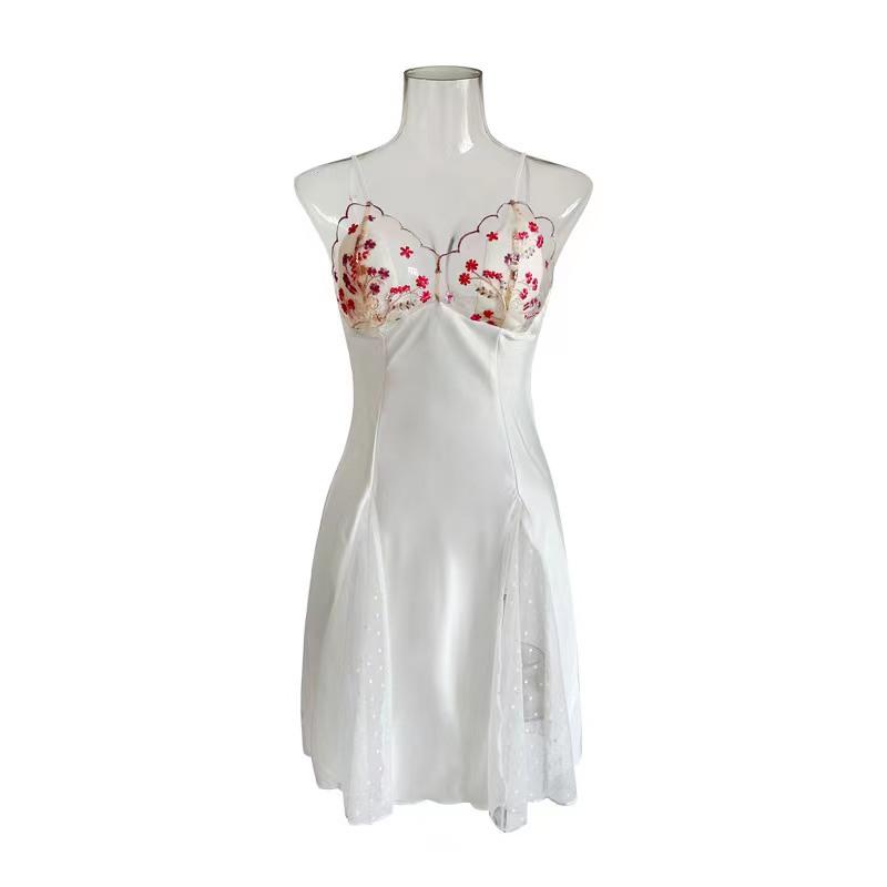 キャミソール ワンピース スリップドレス レディース 夏用 接触冷感 ポリエステル 透気性 快適 薄手 無袖 ノーカラー レース 切り替え セクシー バックレス ピンク 白 紫 ブラック アイボリー 春夏 秋 居家 寝間着 部屋着 浴衣風 ホテル用 婚礼