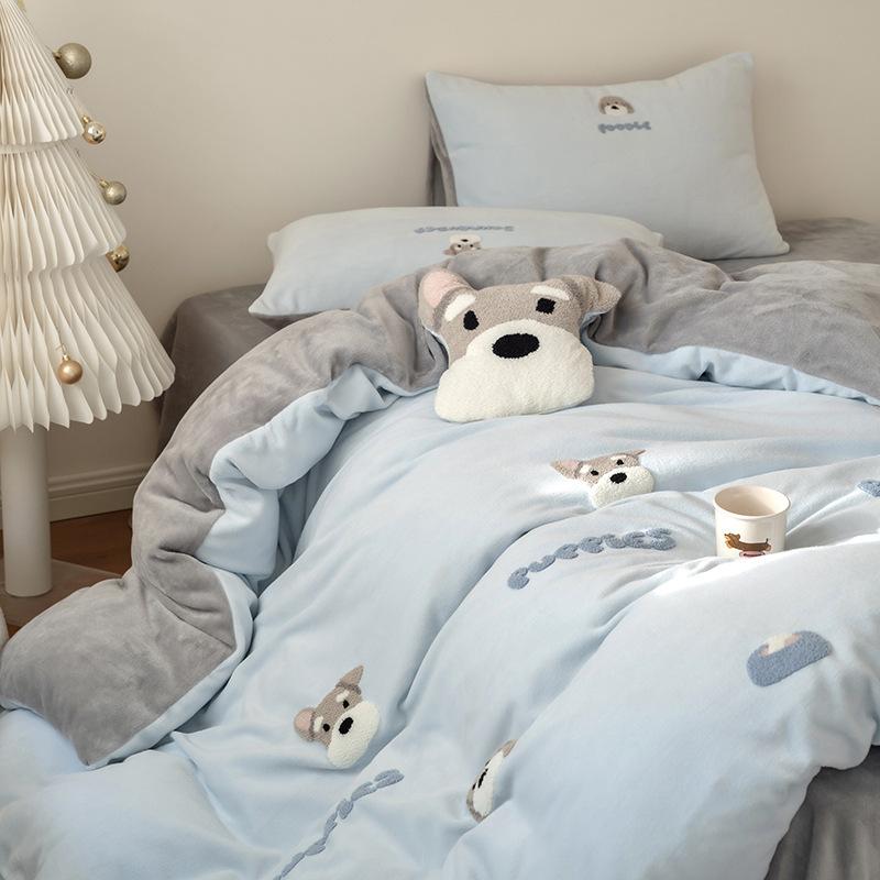 子供用 ベッドカバーセット かわいい 卡通柄 接触冷感 再生繊維 防静電 保暖 蓄熱 冬春秋 ミルクシルク風 3点セット 4点セット 1.2m 1.5m 1.8m 2.0m対応 シングル セミダブル ダブル 発光小犬 聖誕熊 招財樹 ロマンチック鳩 萌猫